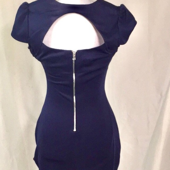 Guess Navy Dress Silky-Shiny Fabric Cap Sleeve Size 10. Like New only worn once - Picture 5 of 10